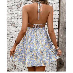 Halter Top Sundress - MEDIUM - NIB 🌴🍍🥥🌸🍹☀️